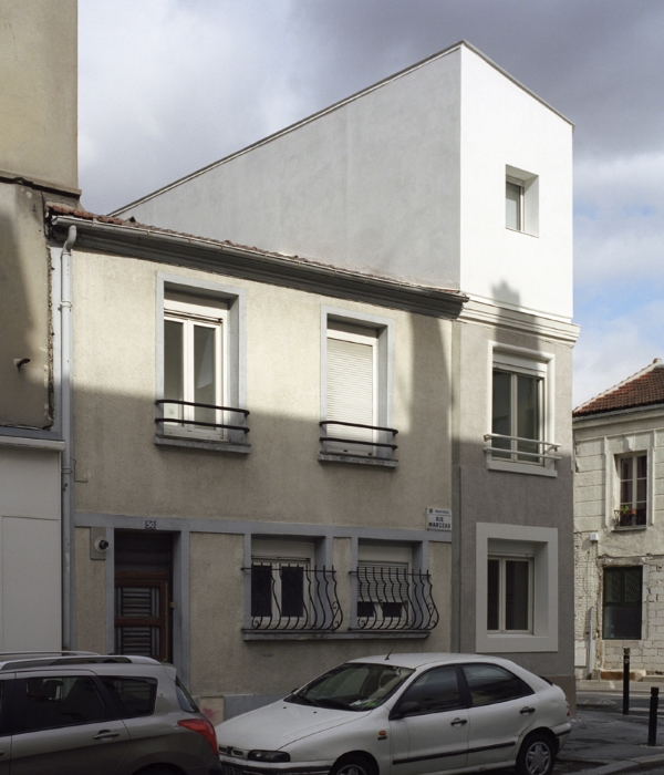 UNIT 6_ + sharmily guyot_(c) emmanuelle blanc 